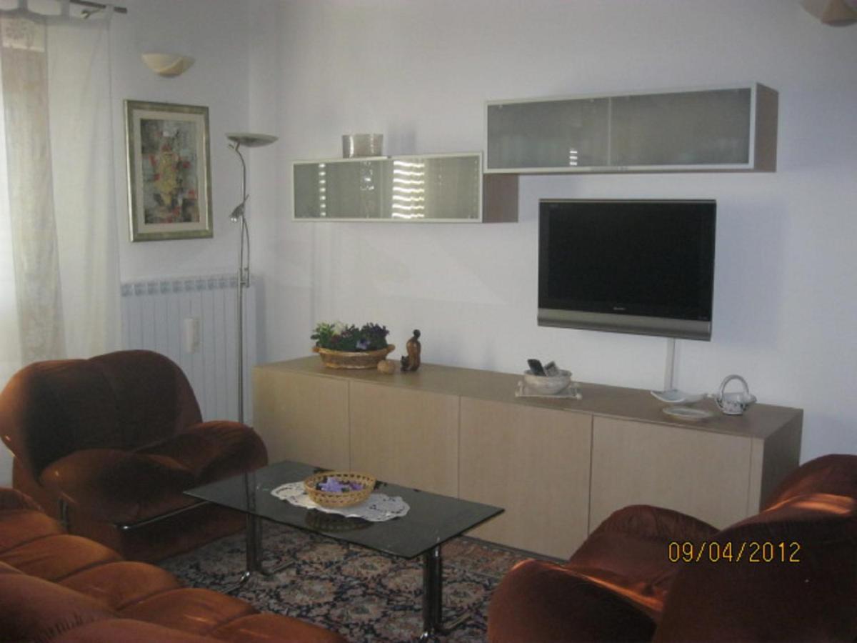 Appartamento Camera Da Stefy Bastia Umbra Chambre photo